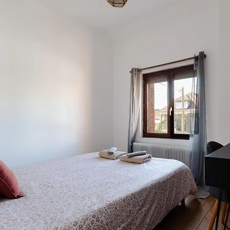 Ferienhaus L'impasse - Maison Avec Jardin Proche Du Centre