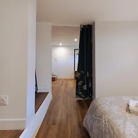 Ferienhaus L'impasse - Maison Avec Jardin Proche Du Centre Rouen